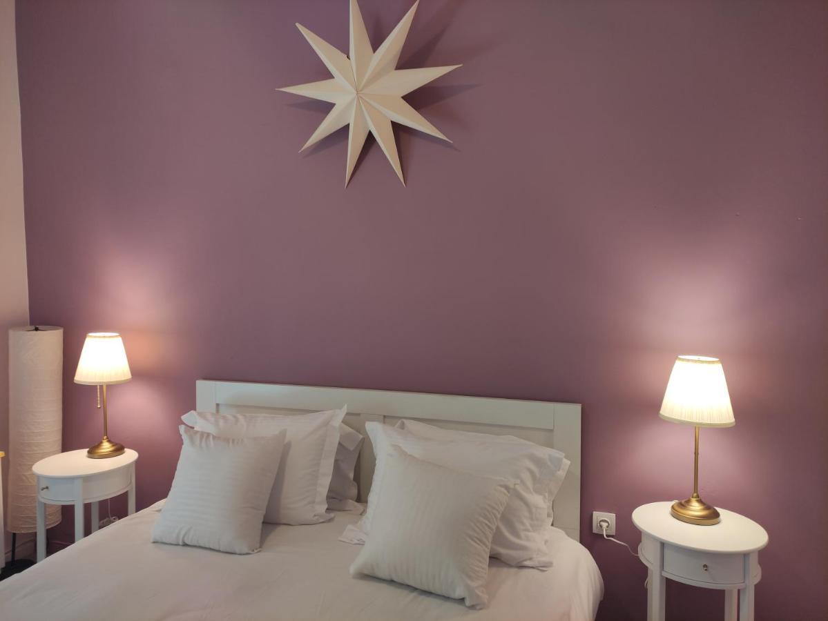 Love Truth Life Apartment Pireu Exterior foto